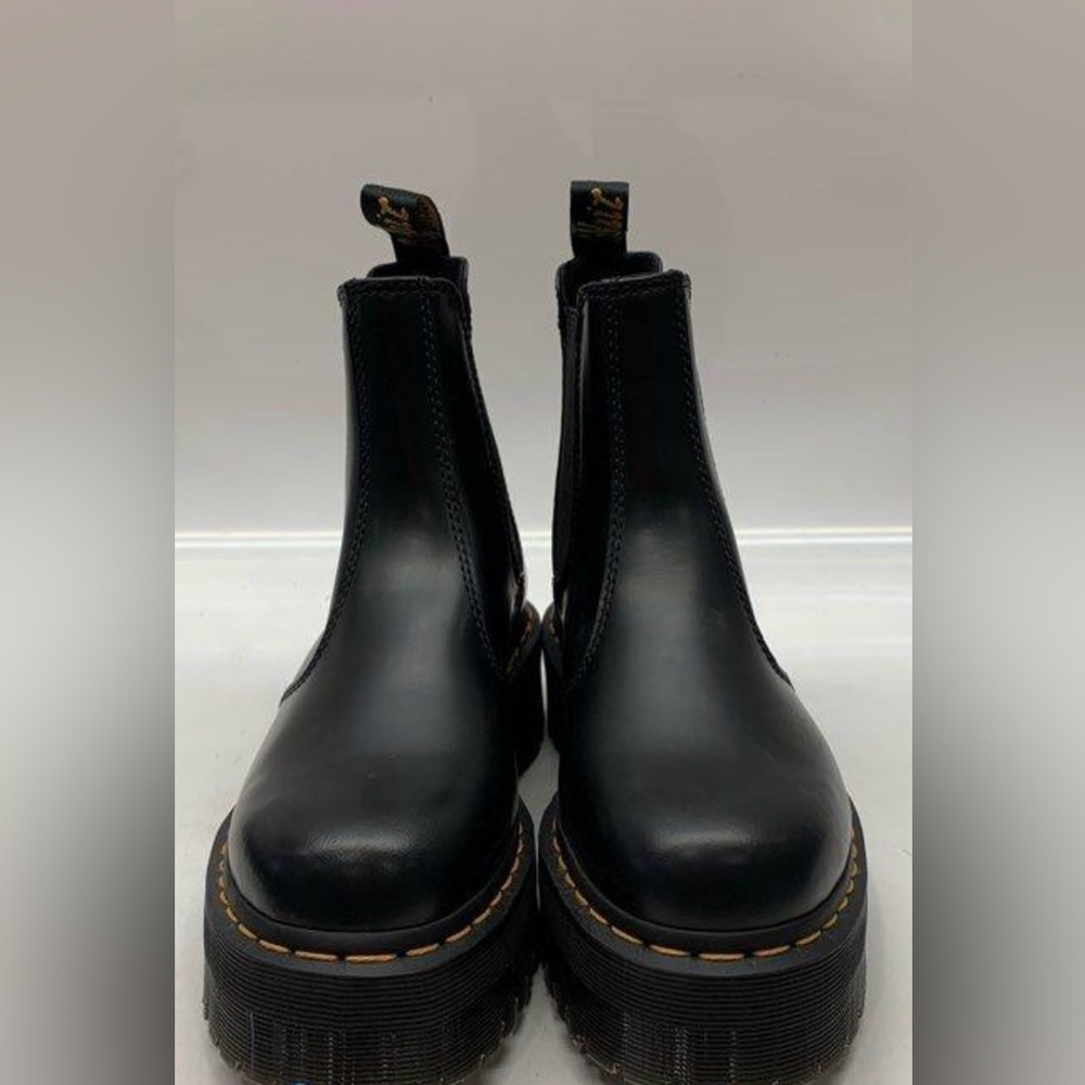 Dr. Martens Black Leather 2976 Platform Chelsea Boot
*****SOLD******